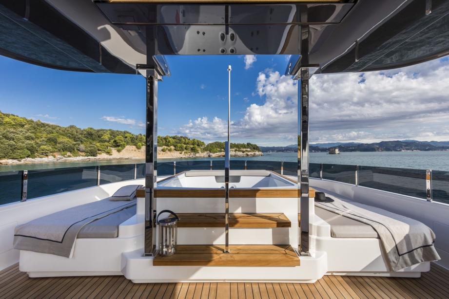 yacht Newal