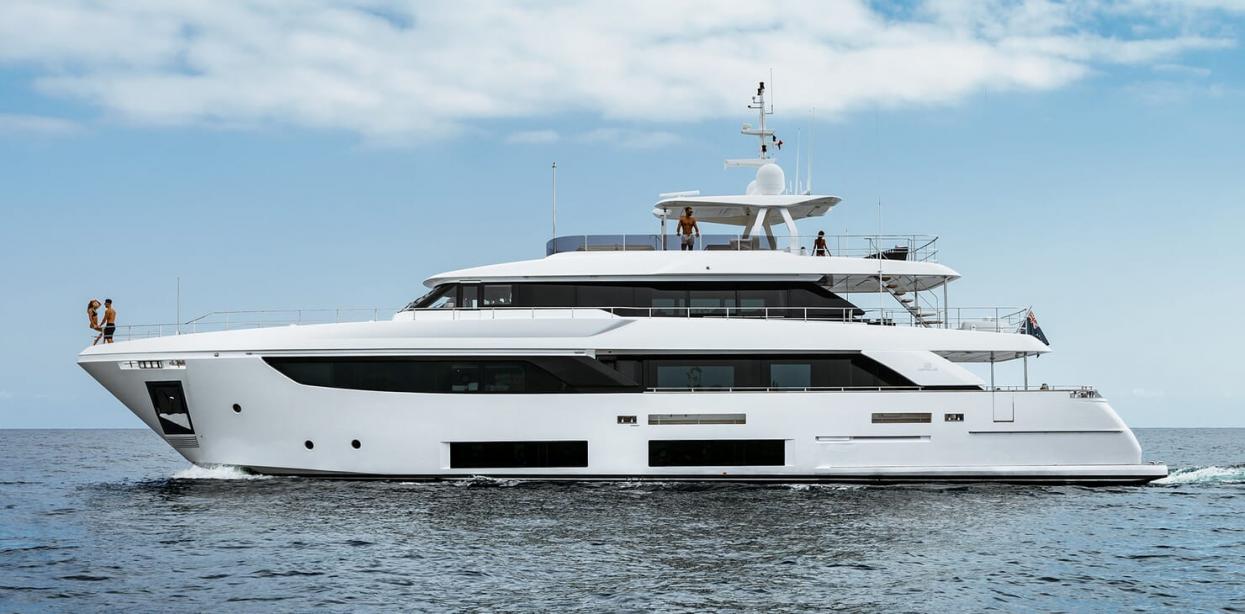 yacht Newal