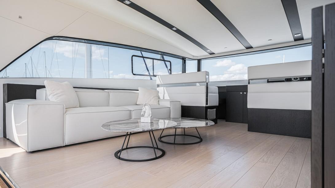 yacht Onyx 87