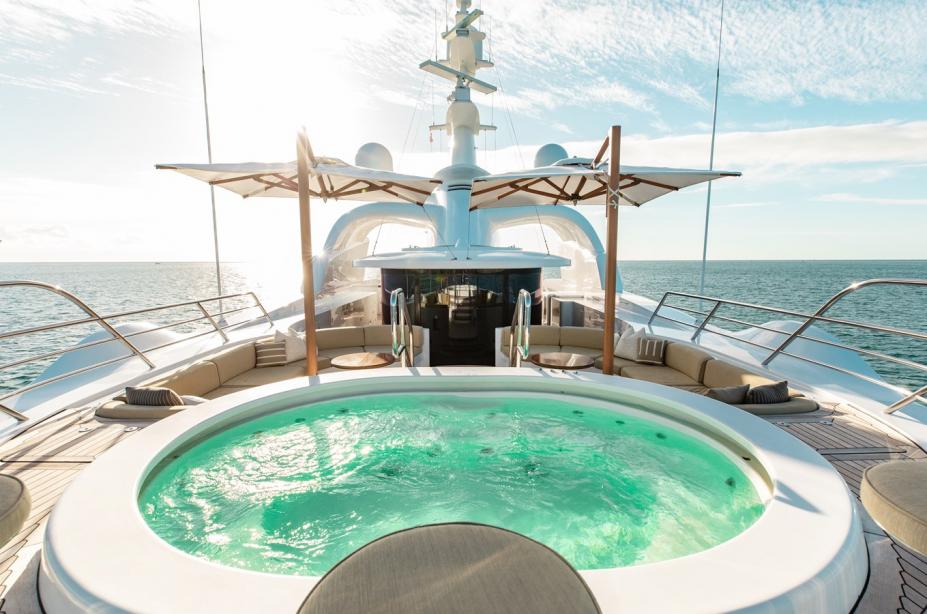 yacht Aquarium