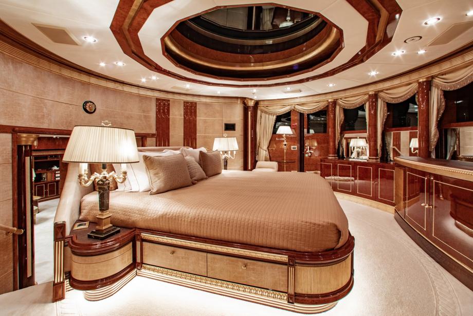 yacht Aquarium