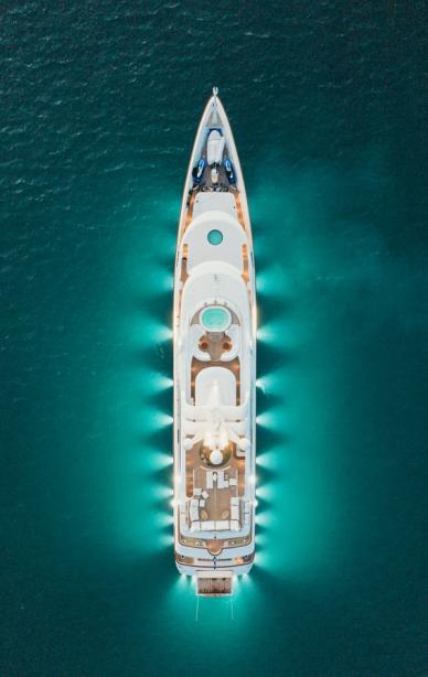 yacht Aquarium