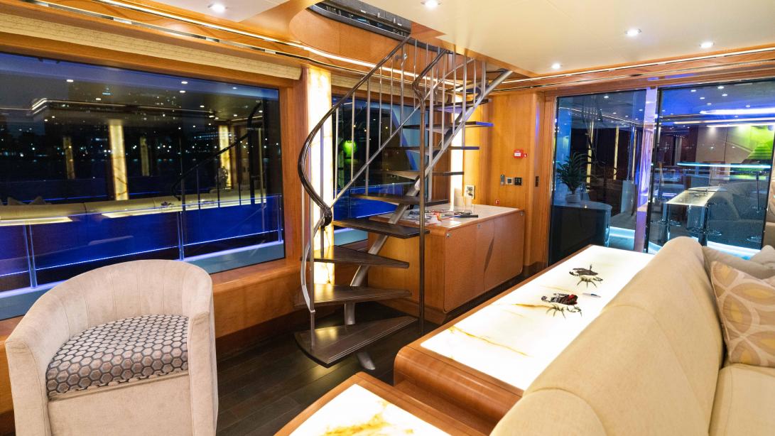 yacht Serenity