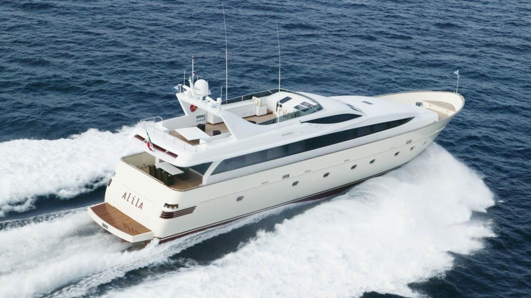 yacht Alila