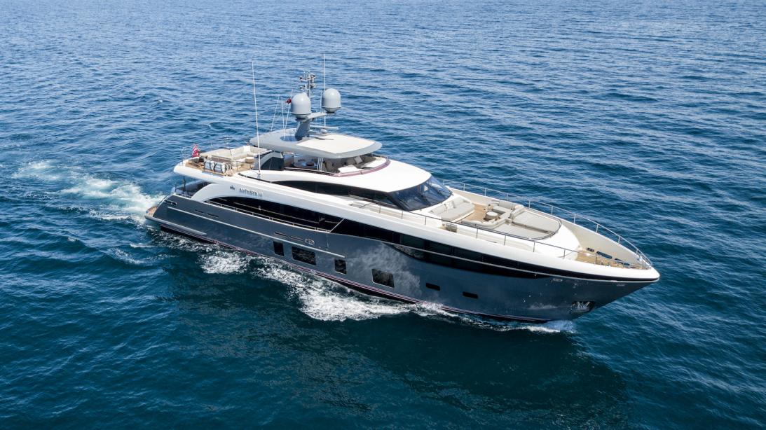 yacht Antheya III