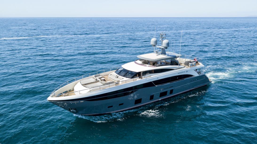 yacht Antheya III