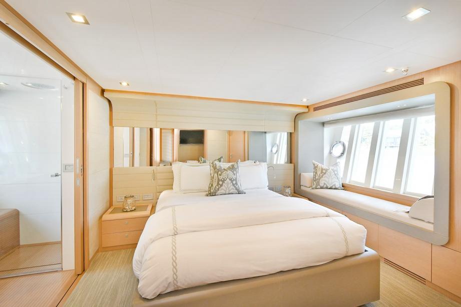 yacht Montrachet