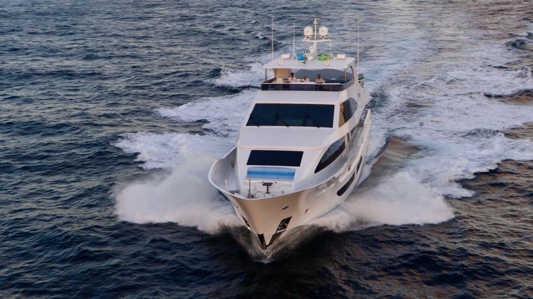 yacht CongVoyage