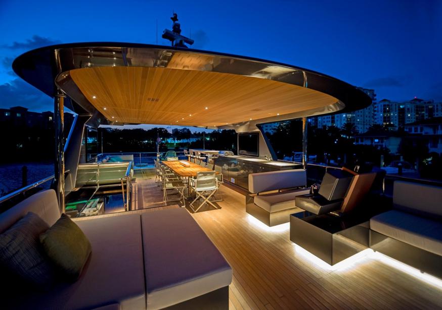 yacht Vivace