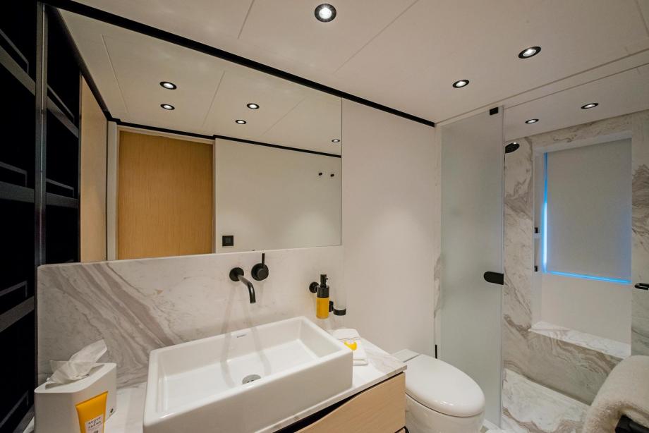 yacht Vivace