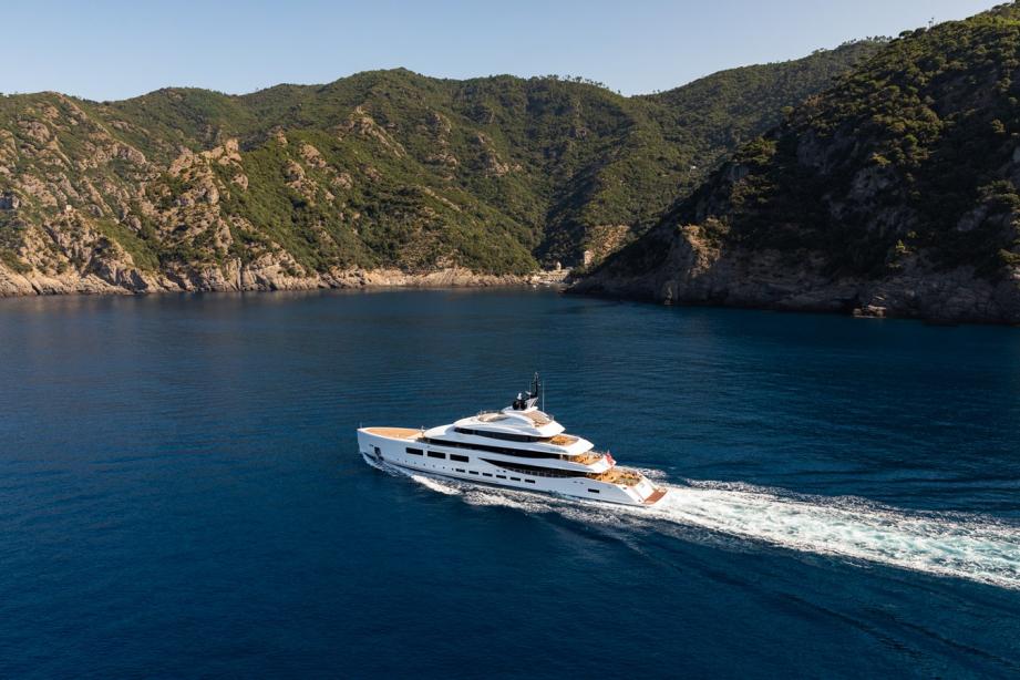 yacht Alfa