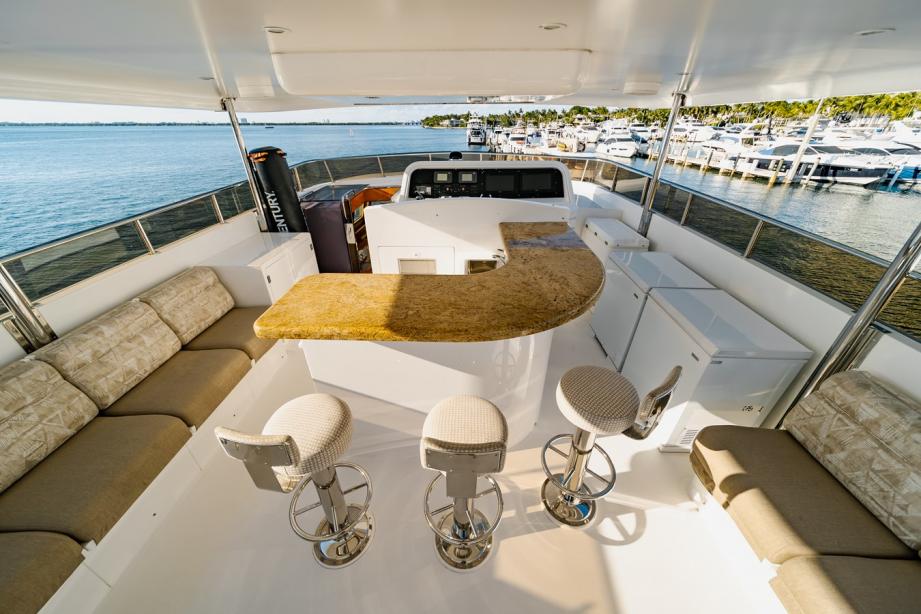 yacht Happy