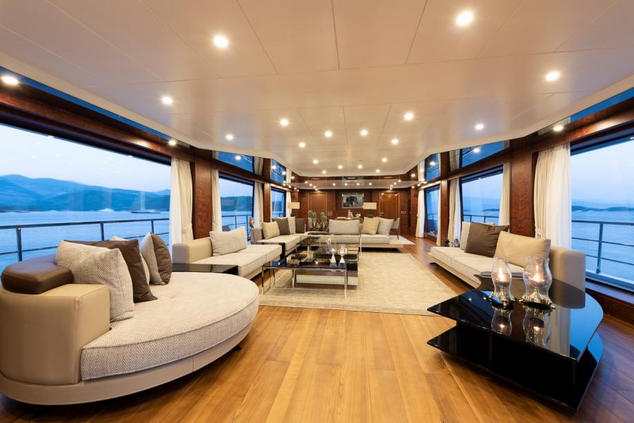 yacht Adamaris