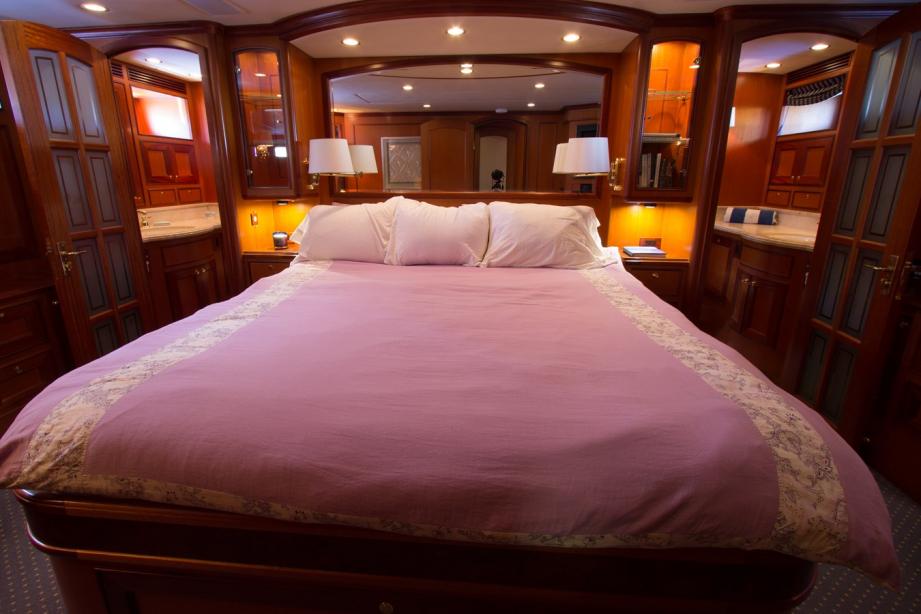 yacht Annie
