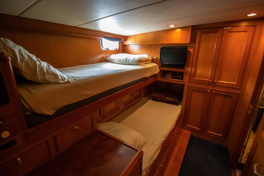 yacht Annie
