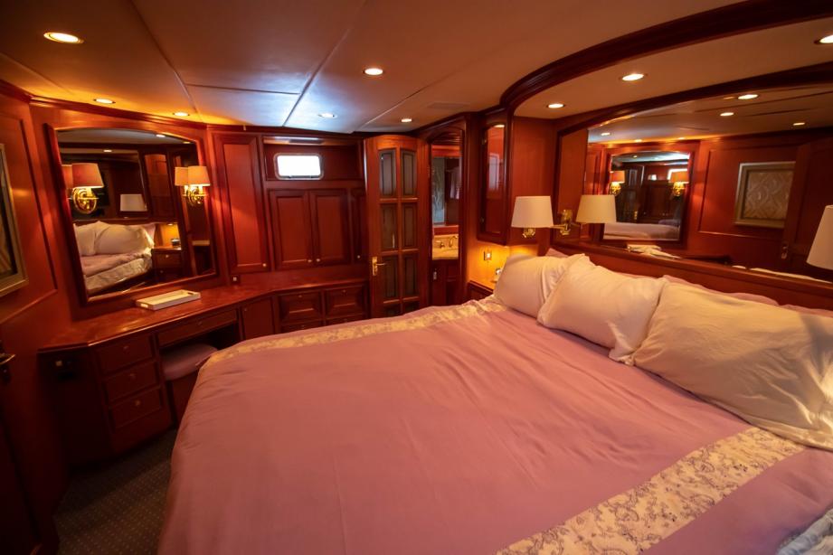 yacht Annie