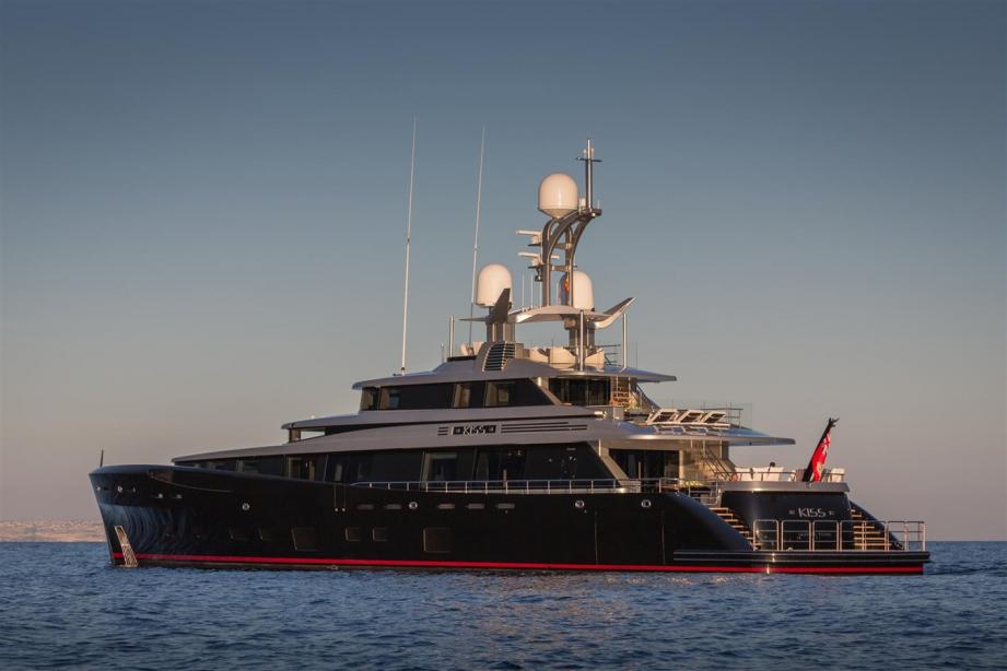 yacht Kiss