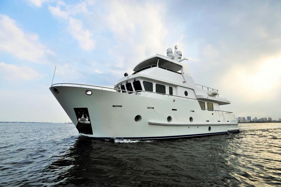 yacht Bering 65