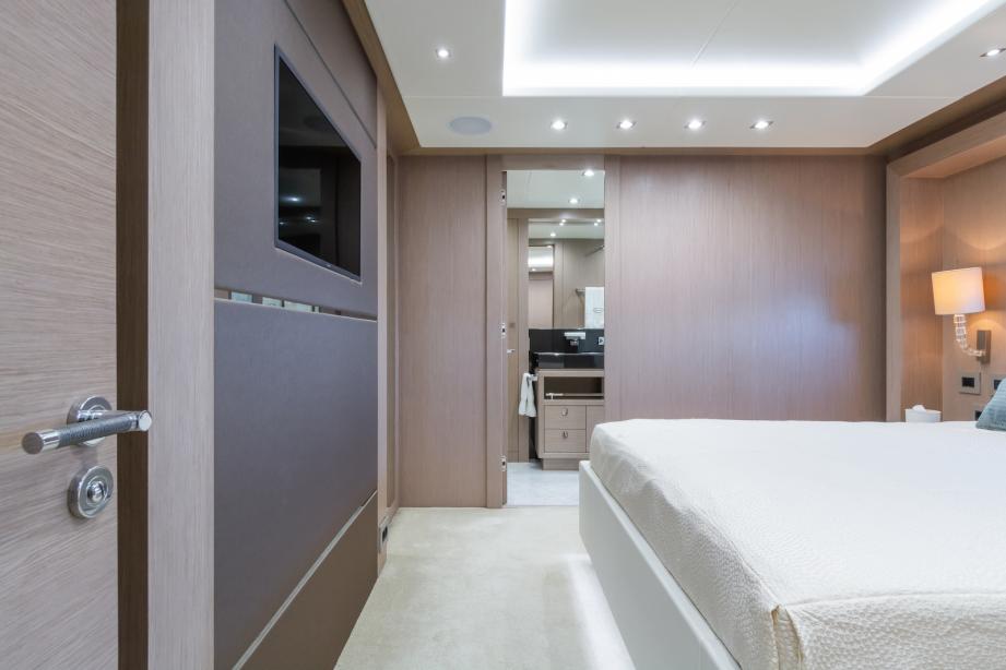 yacht Freedom