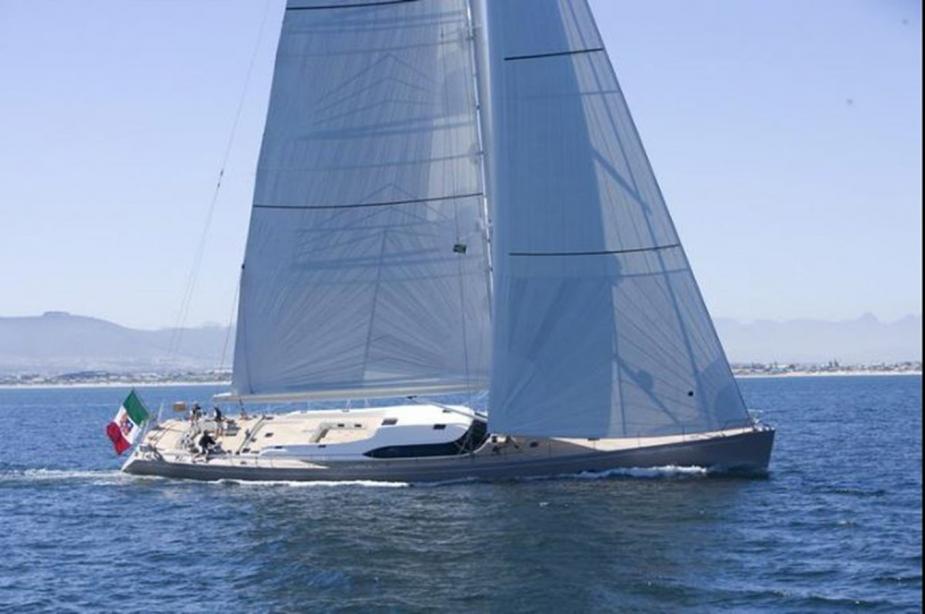 yacht Acaia Four