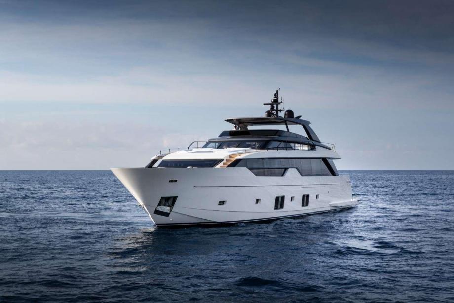 yacht Ela & Sea