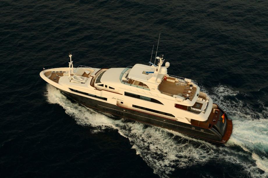 yacht Komokwa