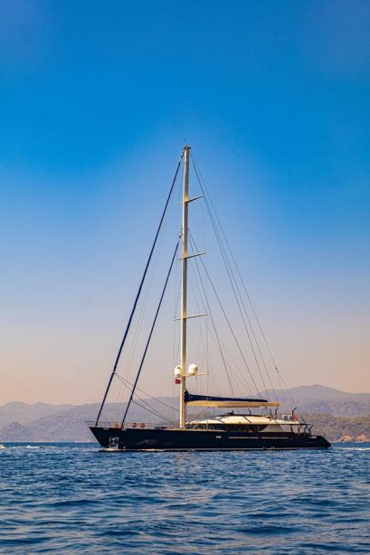 yacht L'Aquila