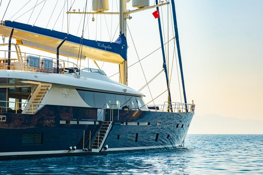 yacht L'Aquila