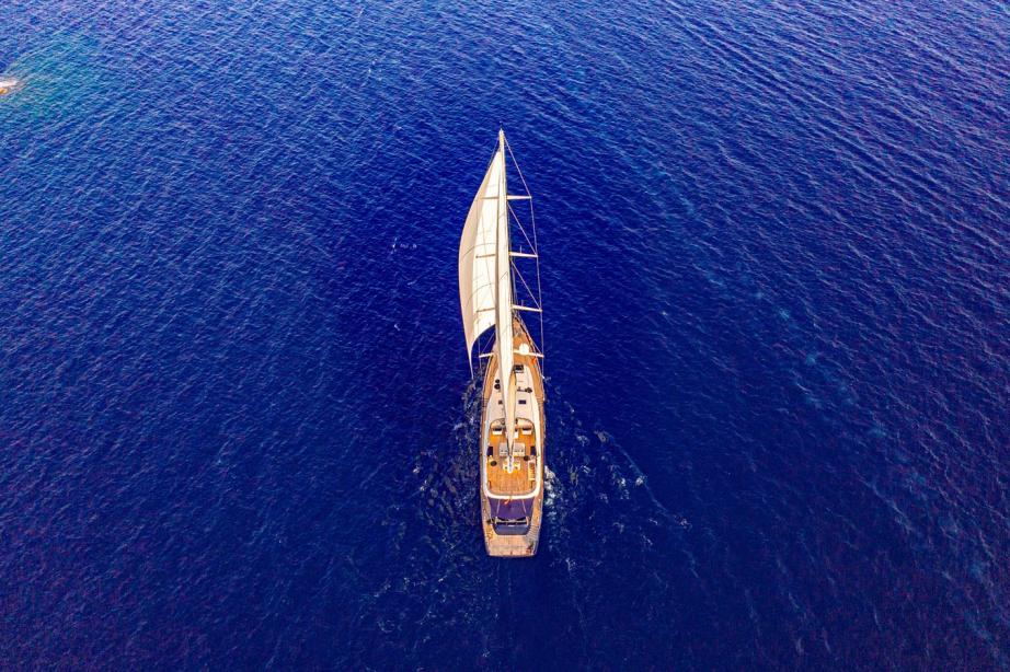 yacht L'Aquila