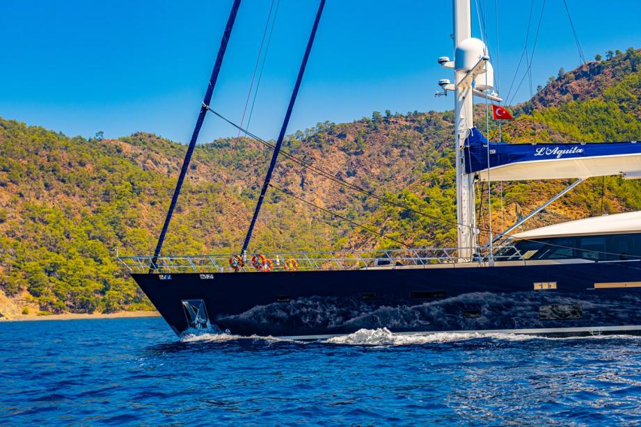 yacht L'Aquila