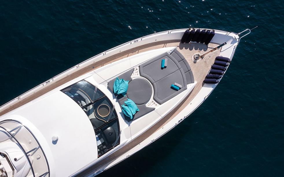 yacht Excelerate Z