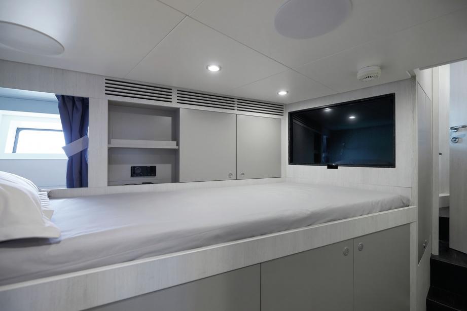 yacht Azimut Grande 38 Tri-Deck