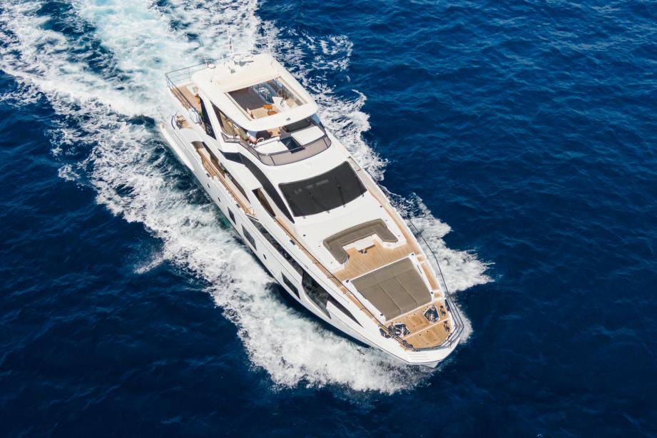 yacht Ocean Monkey