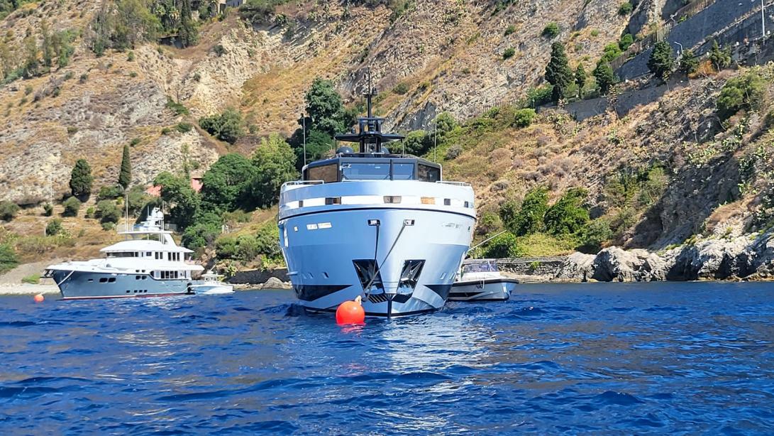 yacht Angel III