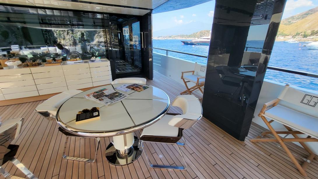 yacht Angel III
