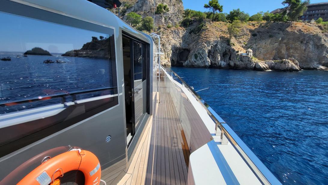 yacht Angel III