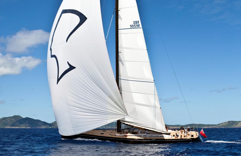yacht Nefertiti