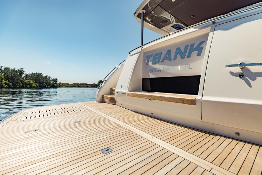 yacht TBank