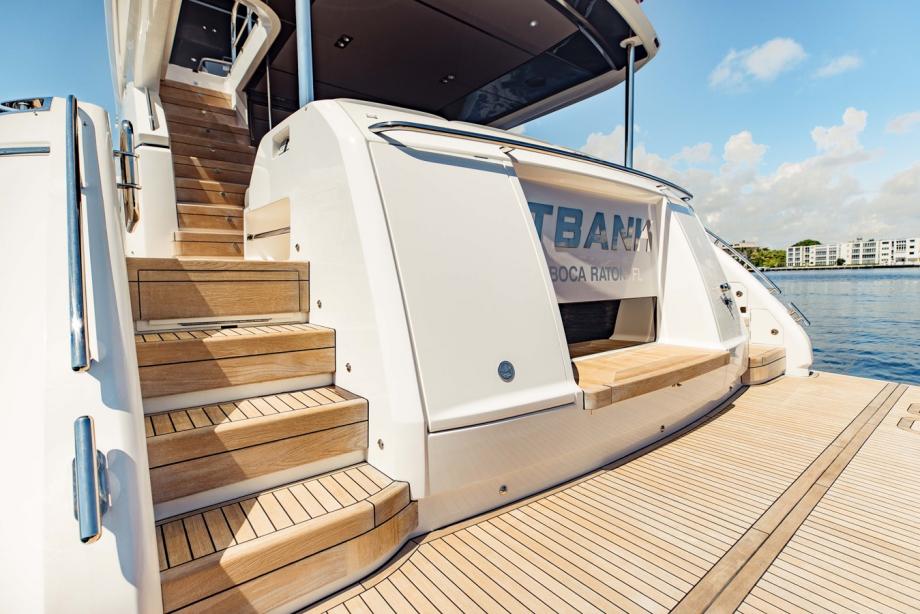 yacht TBank