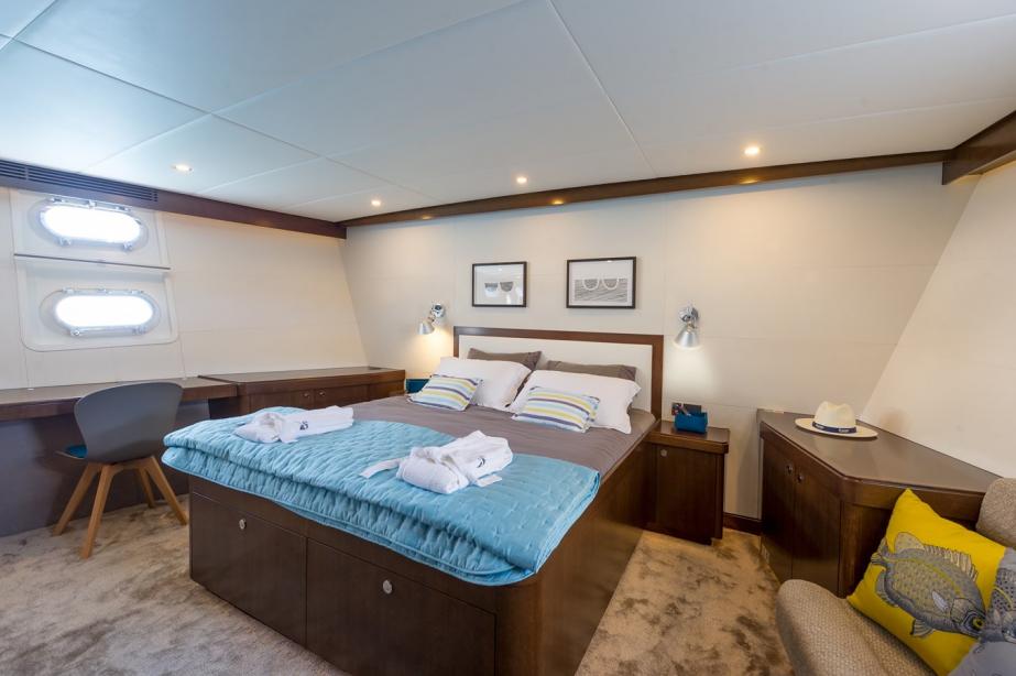 yacht Monara