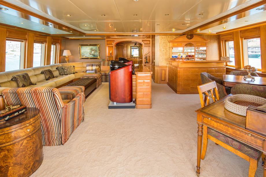 yacht Lady Anastasia