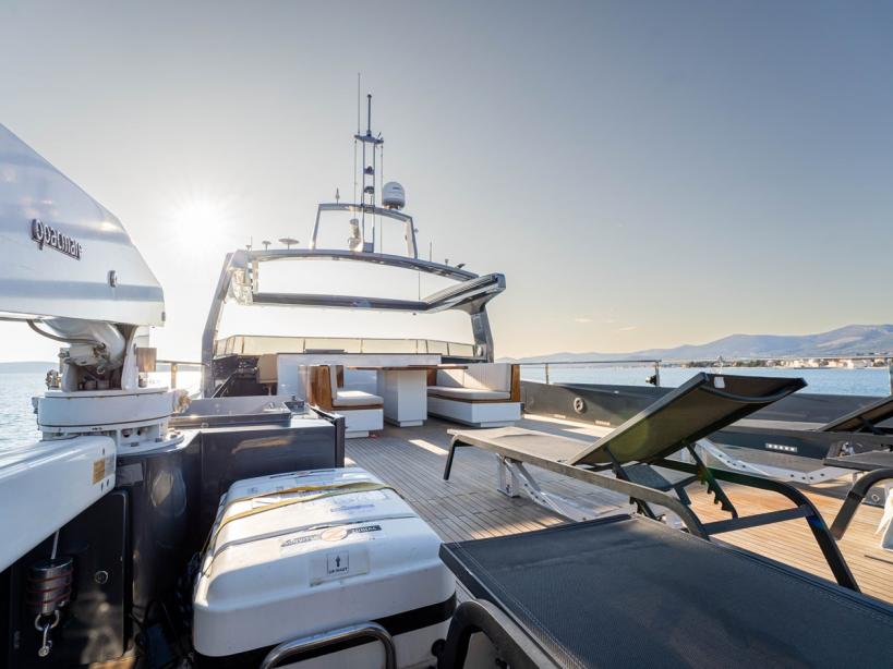 yacht Timeless