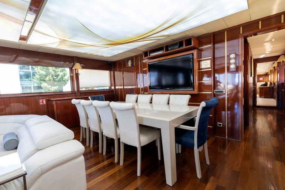 yacht Deniz