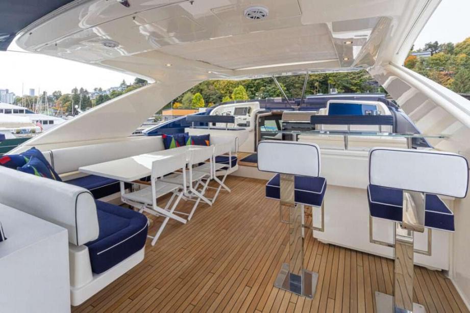 yacht Sol Shine