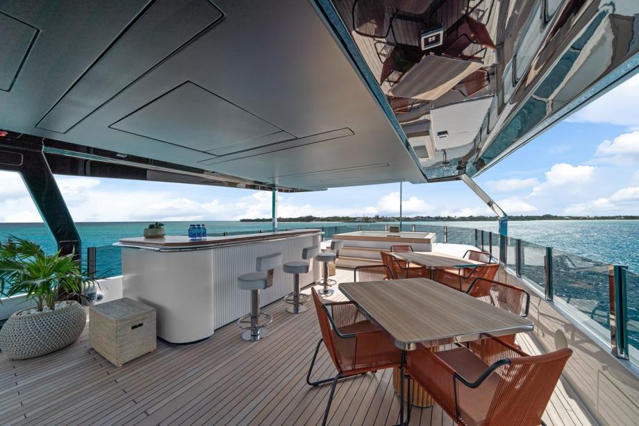 yacht Asante