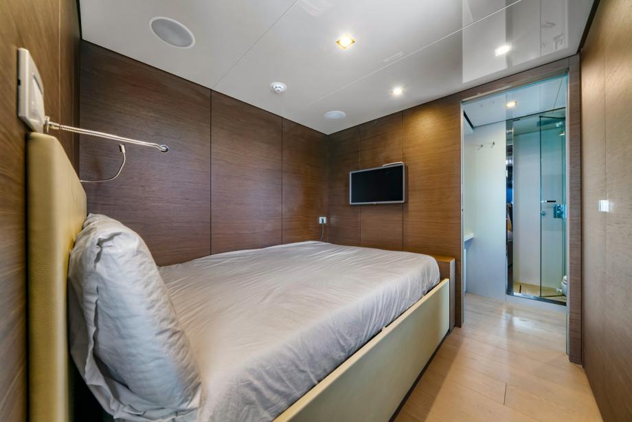 yacht Asante