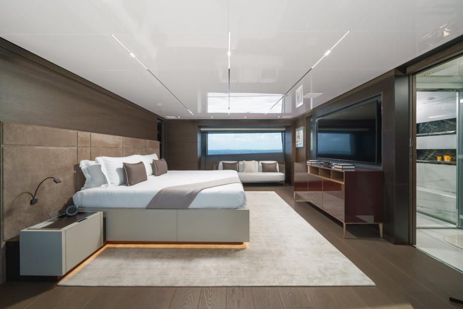 yacht Asante