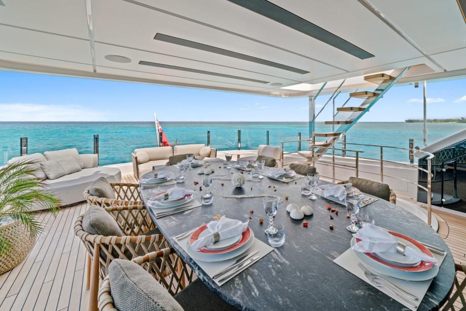yacht Asante
