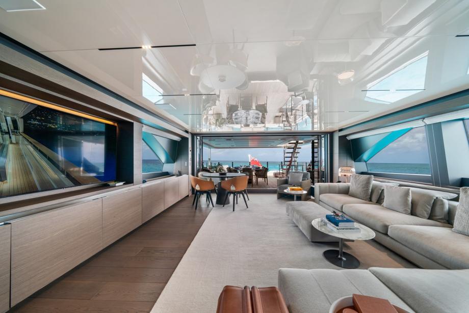 yacht Asante