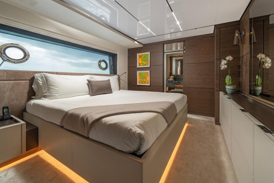 yacht Asante